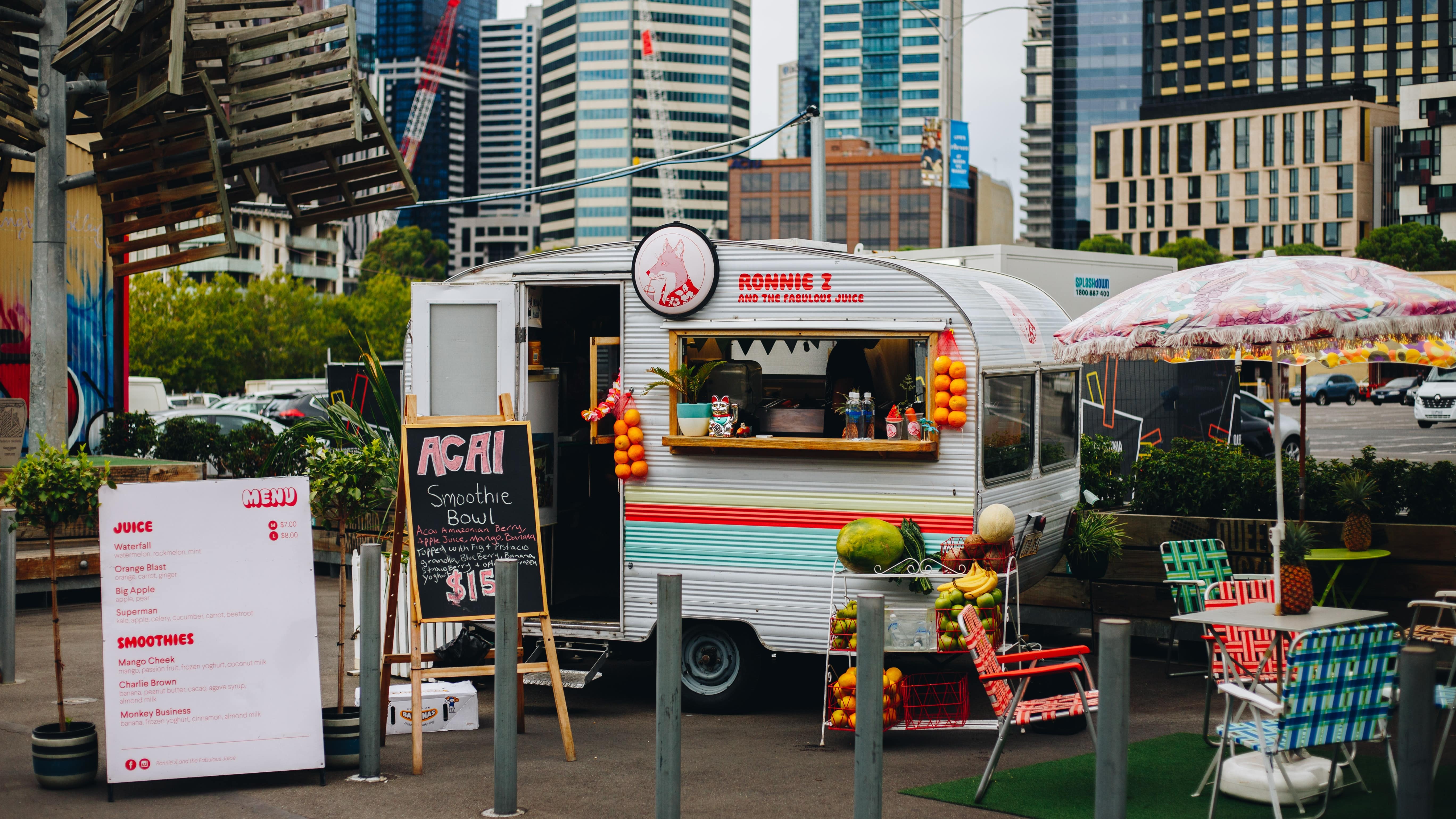 food-truck-passion-why-does-a-food-truck-benefit-your-restaurant